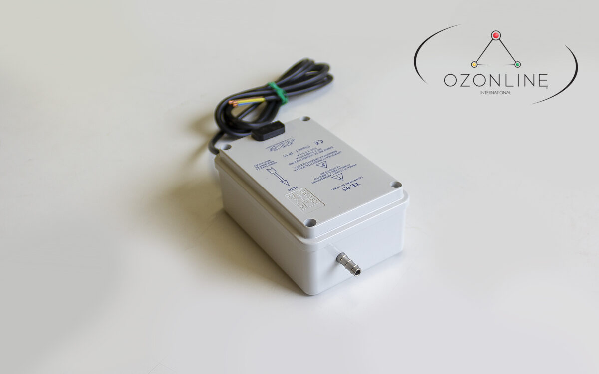 OZ005 - Sanitaria - elettronicadefilippo srl - Generatore di ozono /  Purificatore Aria e Acqua 0.5 Gr. / Ora - Moel